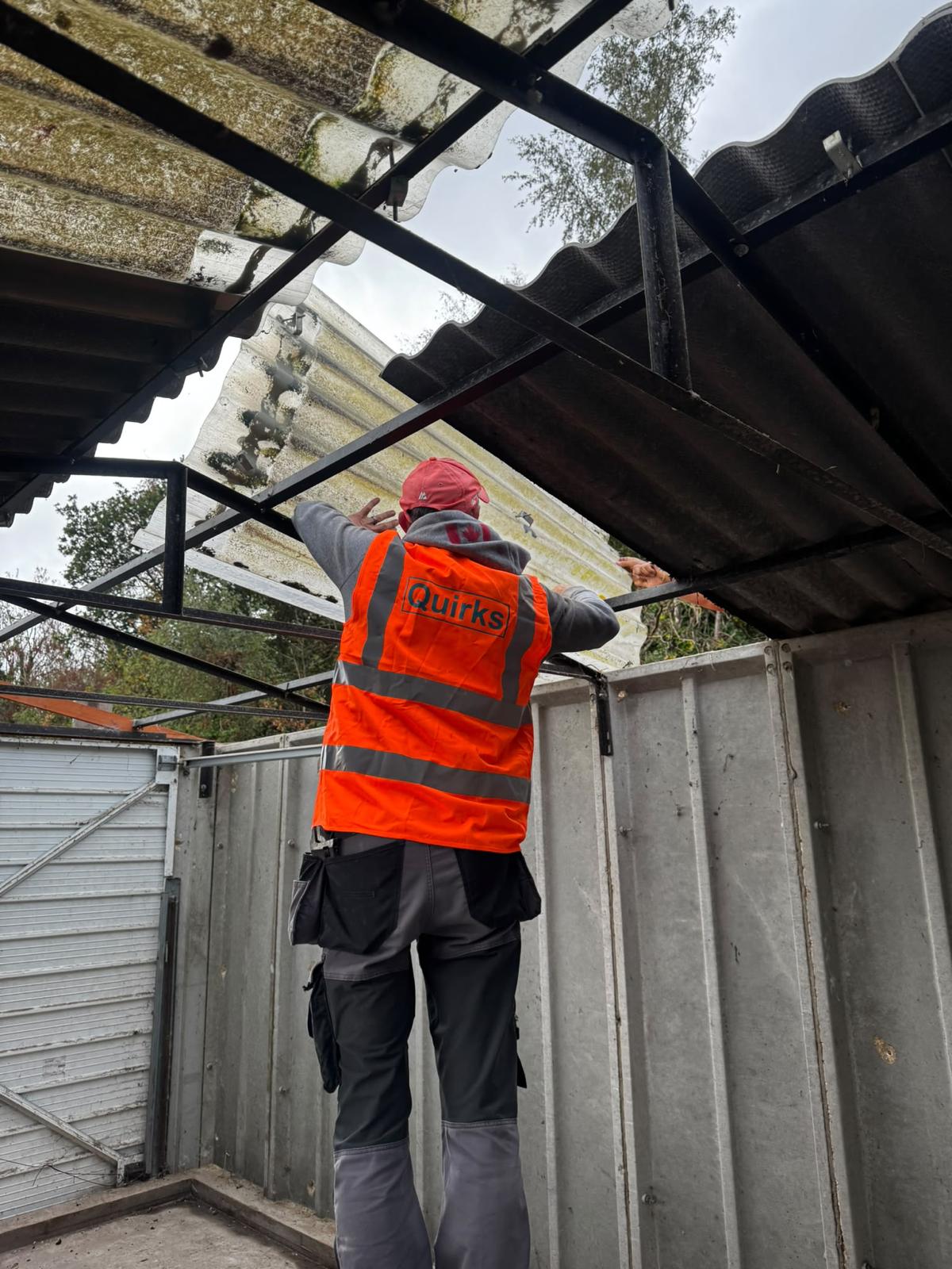 Quirks operative in hi-vis dismantling a steel framed structure during a small demolition and strip-out job
