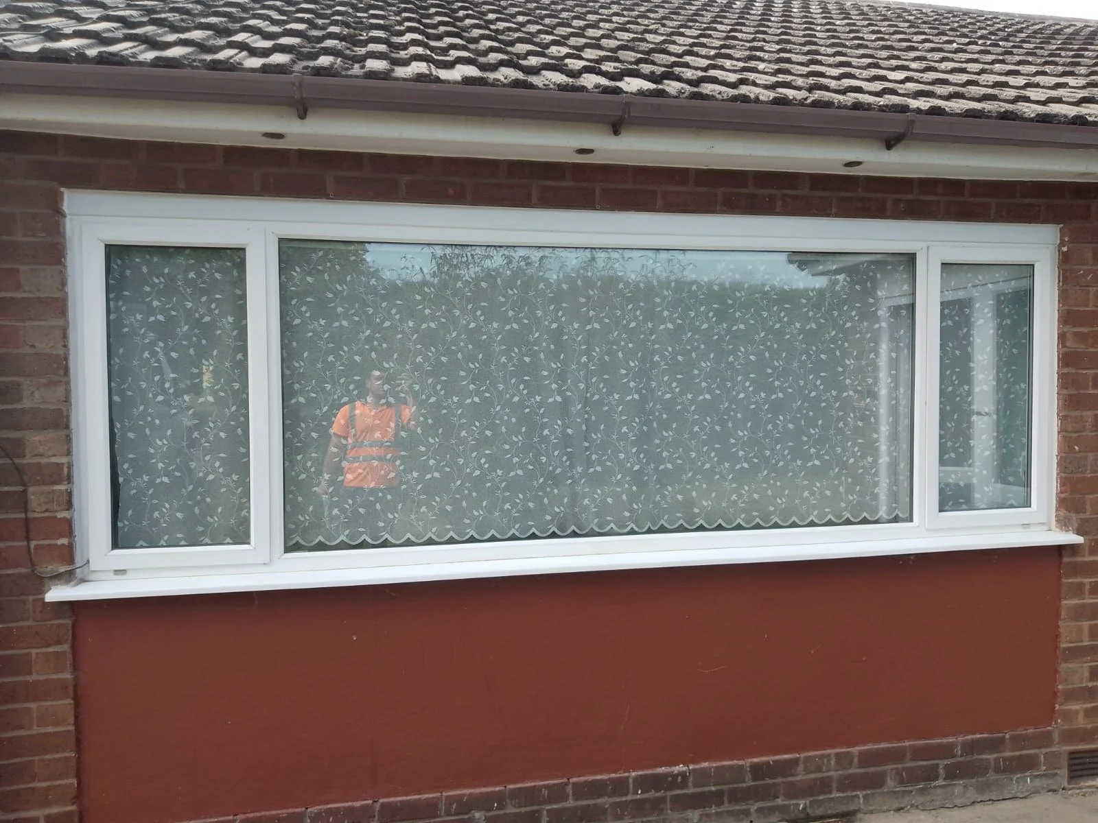 The finished window head after a new lintel was fitted and the brickwork above was rebuilt and made good.